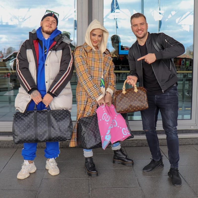 Lion Wieviel Ist Dein Outfit Wert
